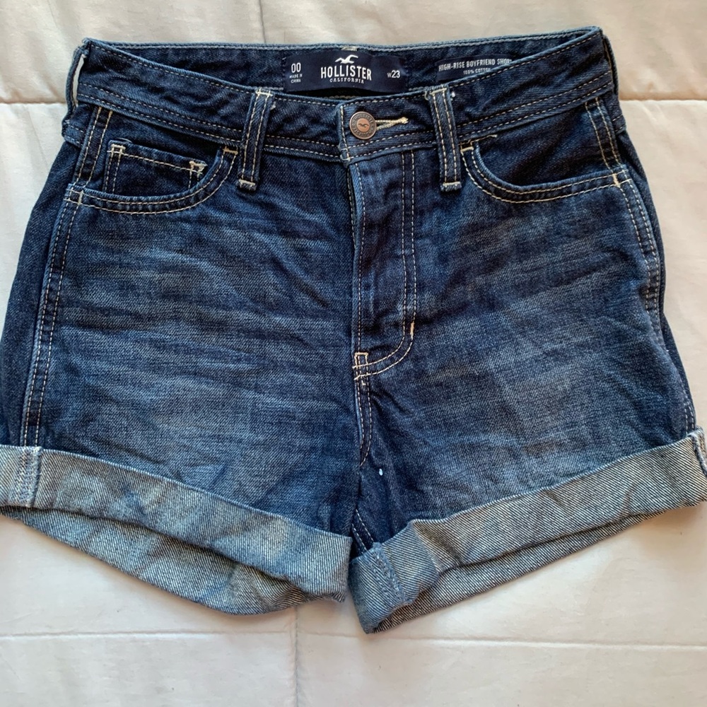 Hollister high waisted jean shorts NWOT
